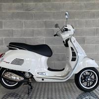 Vespa 300 GTS hpe - 2024 Prova Riscatta o Rendi