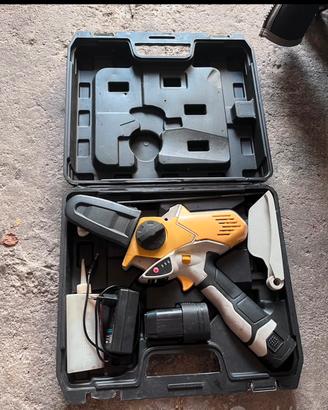 motosega a batteria