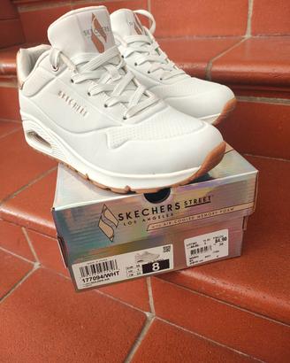 Skechers