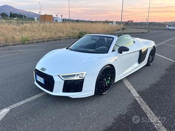 Audi R8 Spyder 5.2 FSI quattro S tronic full carbo