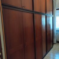 Armadio  a 6 ante in legno