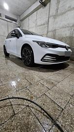 Golf 8 2.0 tdi 150 cv
