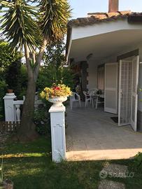 Villetta a Marina di San Nicola con Ampio Patio e