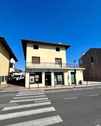 AMPIO FABBRICATO IN CENTRO
