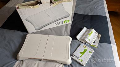 Nintendo Wii Balance + Gioco Wii Fit + scatola