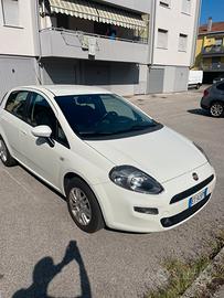 FIAT PUNTO BIANCA 2014 (130.000 KM)