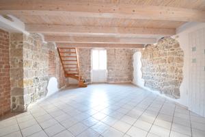 App. Ristrutturato a Carloforte pressi porto