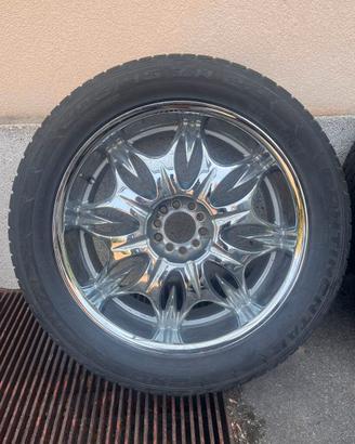 Treno Cerchi R22 Jeep Wrangler JK  con pneumatici