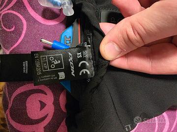 Guanti riscaldati con protezioni Ixon 