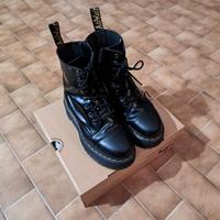 Dr. Martens Jadon Black n.39