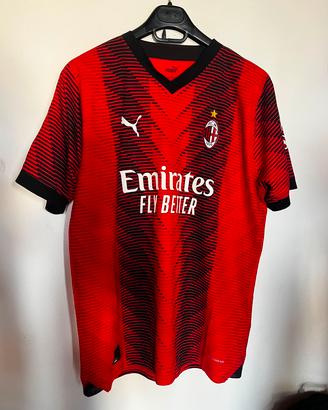 maglietta originale del Milan firmata da Leao