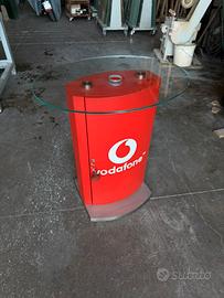 Mobile espositore Vodafone con piano in vetro