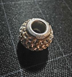 Charm a sfera con pavé di cristalli