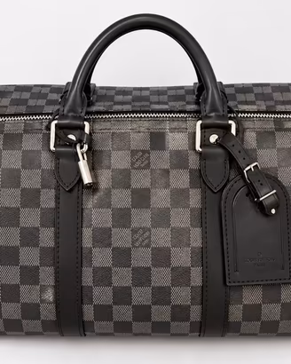 Viaggio con Fantasia a Scacchi, Stile Stealth Luxu