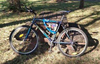 ATALA Mountain Bike adulto + accessori