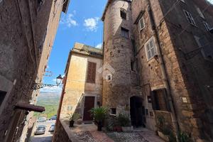 3 LOCALI A ANAGNI