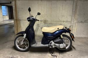 Scarabeo 50 4 tempi