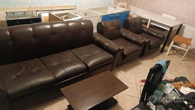 Set salotto vintage anni ‘70 in vera pelle con tav