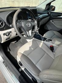 Mercedes classe B anno 2012
