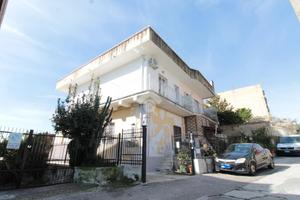 2 LOCALI A CASERTA