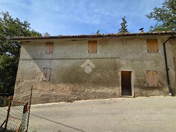 CASA INDIPENDENTE A ROCCAFLUVIONE