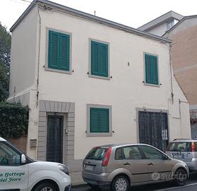 Palazzina indipendente libera su 4 lati