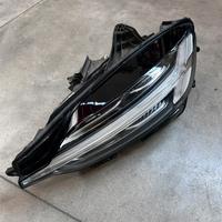 Faro anteriore sinistro volvo v60