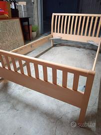 Letto 1 piazza e mezza in legno massello chiaro