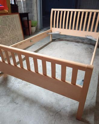 Letto 1 piazza e mezza in legno massello chiaro