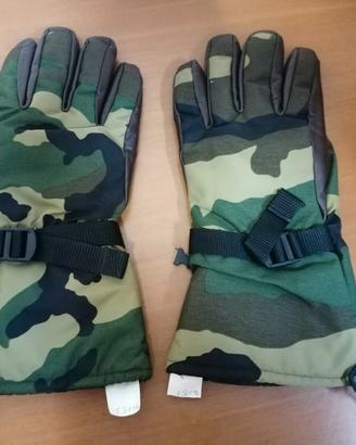 Guanti mimetici per climi rigidi