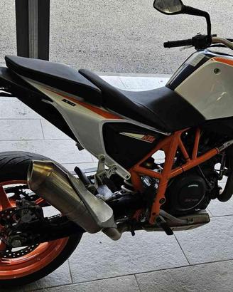 KTM 690 Duke naked