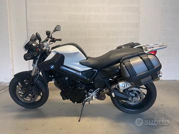 BMW F800R accessoriata - si permute scooter