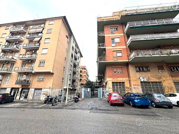 Magliana - box auto