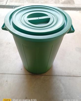 bidone rifiuti 