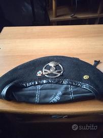 Basco esercito artiglieria con colletto