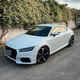 Audi TT 2.0 tdi S-line