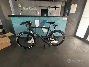 Bici elettrica AVAKA R1