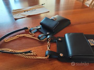 Porta cellulare e porta carte