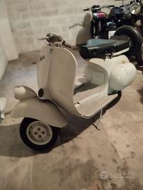 Vespa 125 Faro Basso