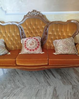 set divano 3 posti+2 poltrone