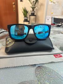 Occhiali da sole