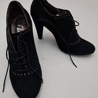 Scarpe con tacco tipo francesina