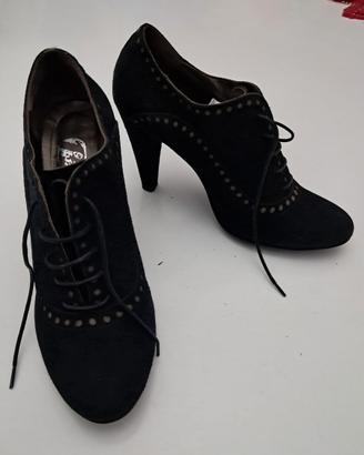 Scarpe con tacco tipo francesina