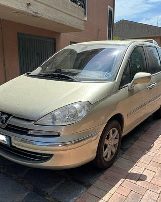 Peugeot 807 - 2008