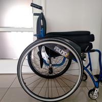 CARROZZINA ULTRALEGGERA +cuscini (consegnabile)