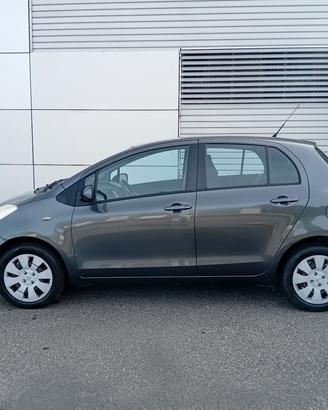 TOYOTA YARIS 1.0 BENZINA-CLIMA-UNICO-PROPRIETARIO*