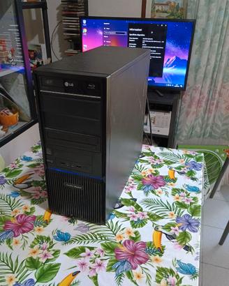 Computer fisso (Cooler Master case)