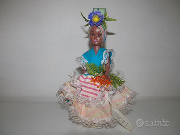 Due Bambole Africane A.S. Thomas V.I. con Dettagli