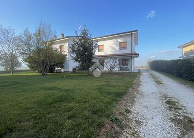 3 LOCALI A POGGIO RUSCO