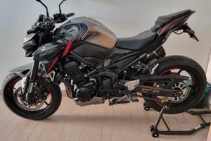 Kawasaki Z900 - 2023 - 10.000 km